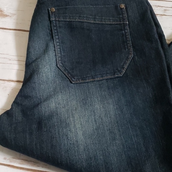 I.Q. & Company dark wash jean capris - Picture 5 of 9